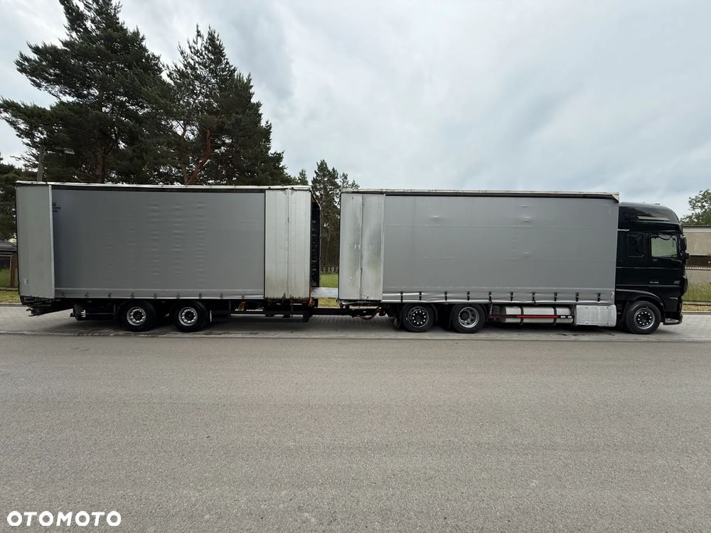 DAF XF510 SSC 6x2 JUMBO OŚ PODNOSZONA AUTOMAT RETARDER STANDKLIMA PRZEBIEG:760000km XENONY SKÓRA LODÓWKA ZABUDOWA FIRANKA DŁ:7.80m NOWA PLANDEKA!!! EURO 6 2017r + PRZYCZEPA TANDEM SCHWARZMULLER OSIE SAF ZABUDOWA FIRANKA DŁ:7.80m NOWA PLANDEKA!!! 2012r ZESTAW PRZEJAZDOWY PRZESTRZENNY 120m3 ŁADNY - 10