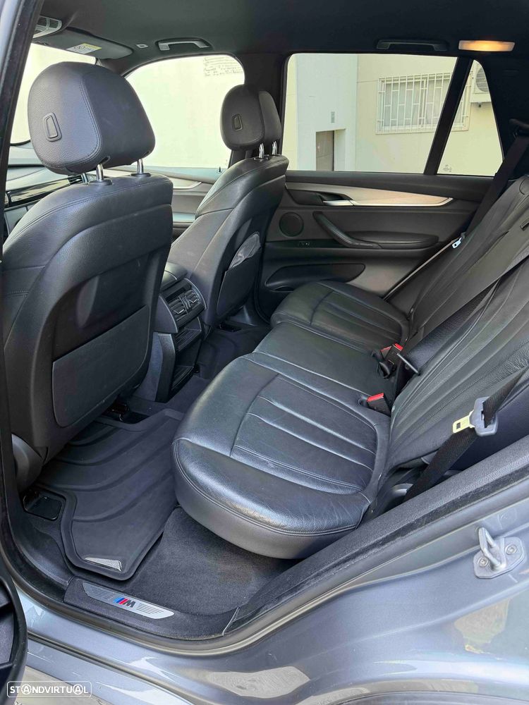 BMW X5 25 d xDrive Pack M - 9