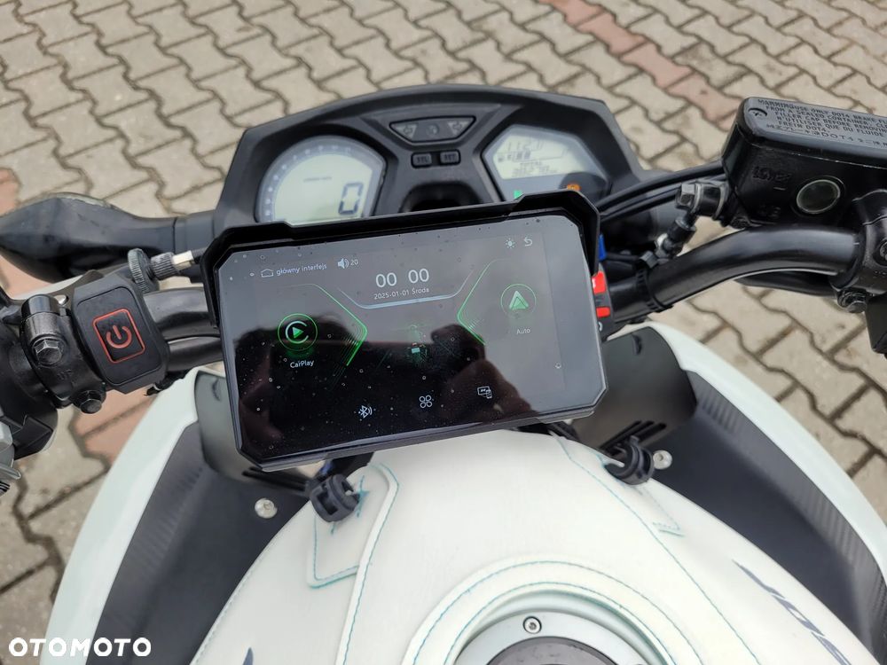 Honda CB - 23