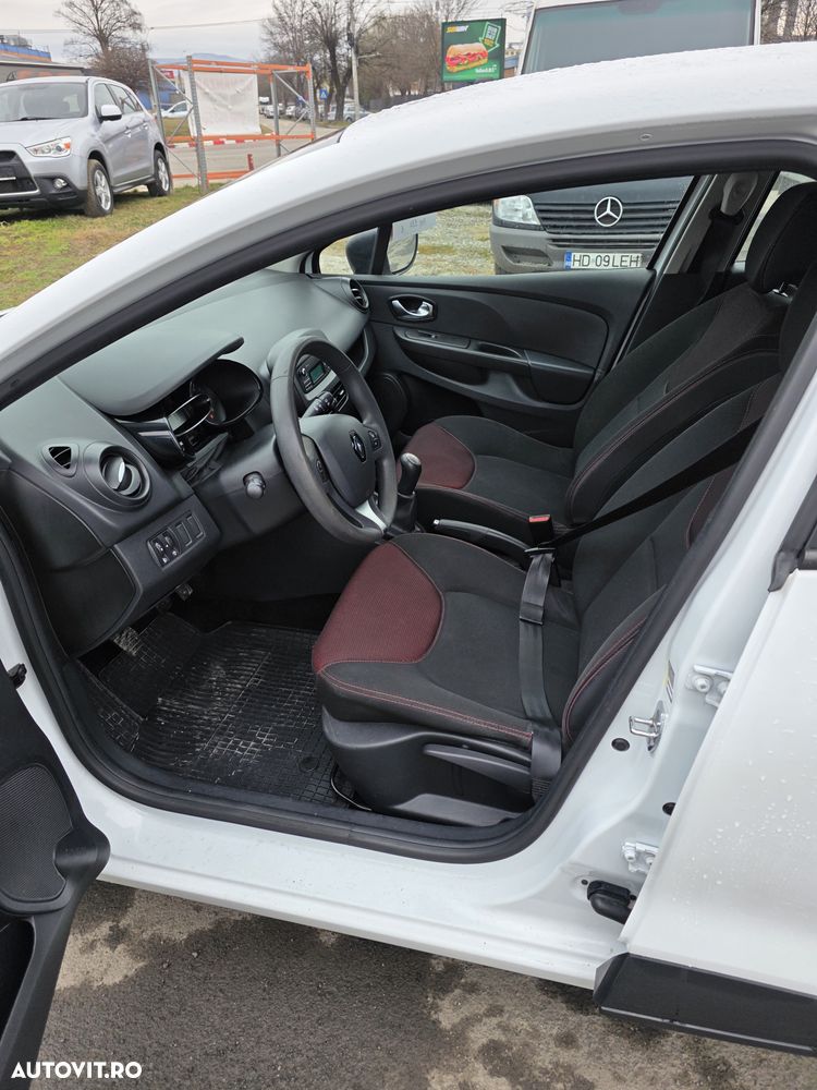 Renault Clio 1.2 16V 75 Dynamique - 10