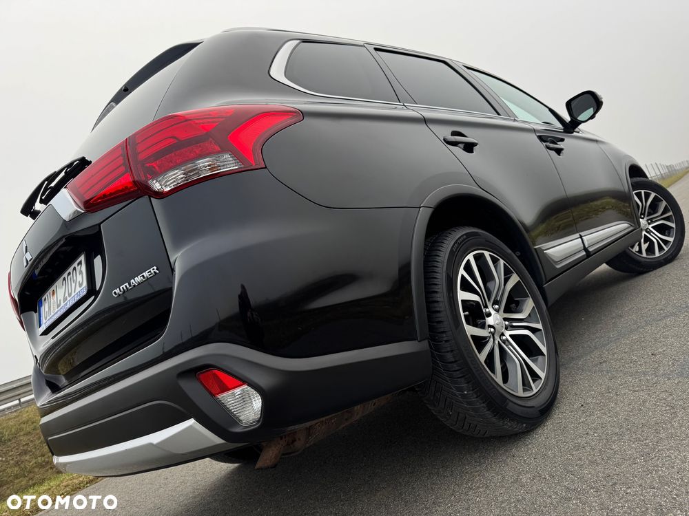 Mitsubishi Outlander 2.0 2WD CVT Diamant Edition+ - 21