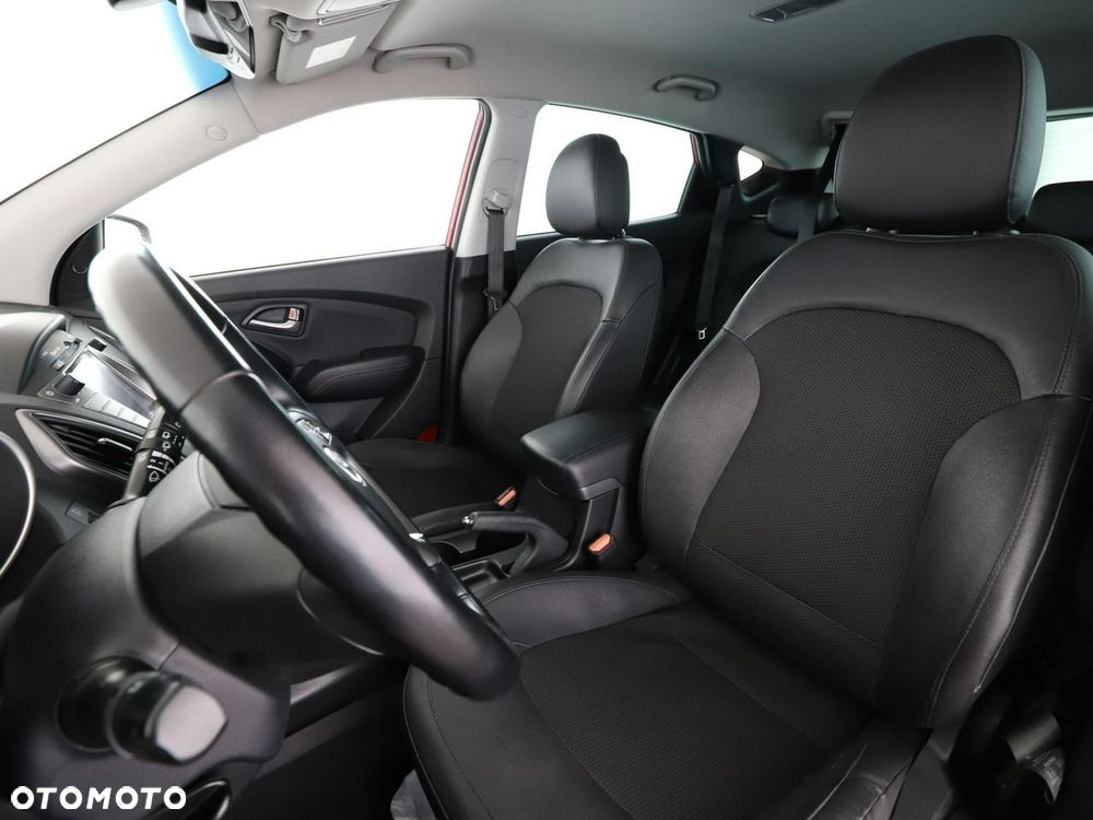 Hyundai ix35 1.6 2WD Fifa World Cup Edition - 14