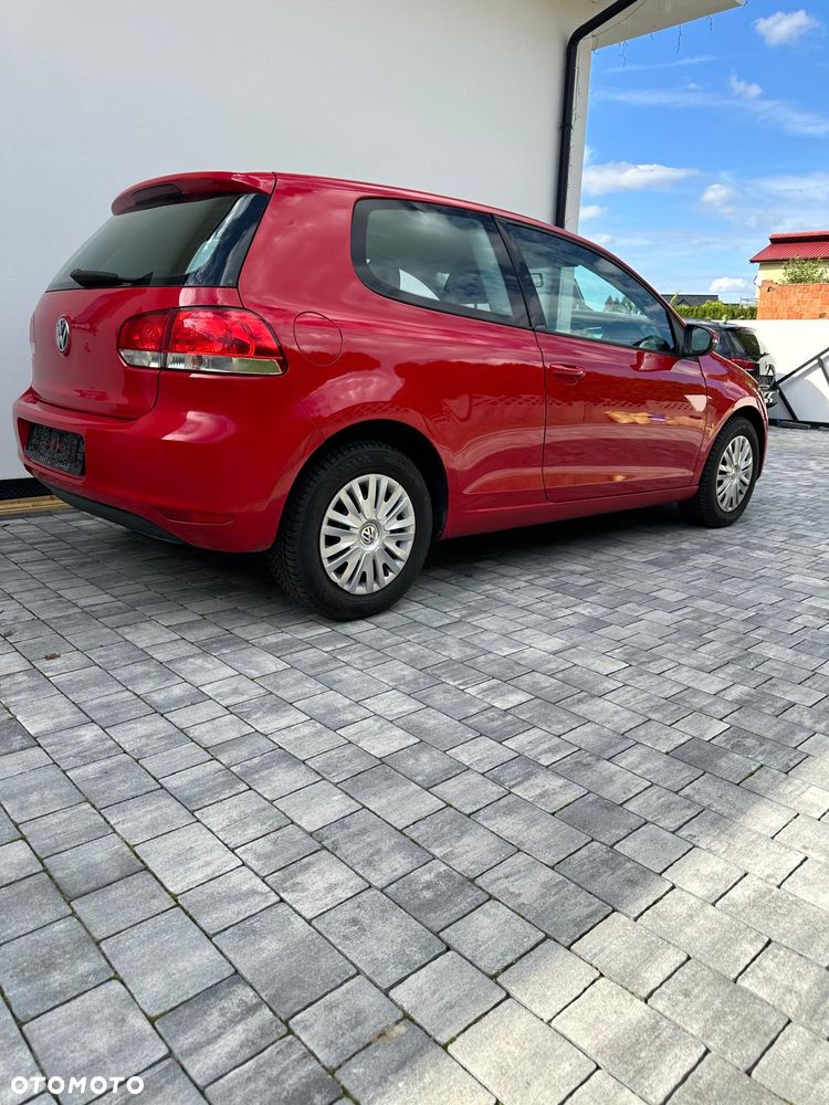 Volkswagen Golf - 10