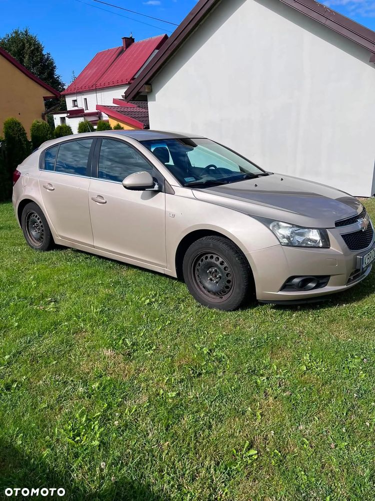 Chevrolet Cruze 2012 photo 3
