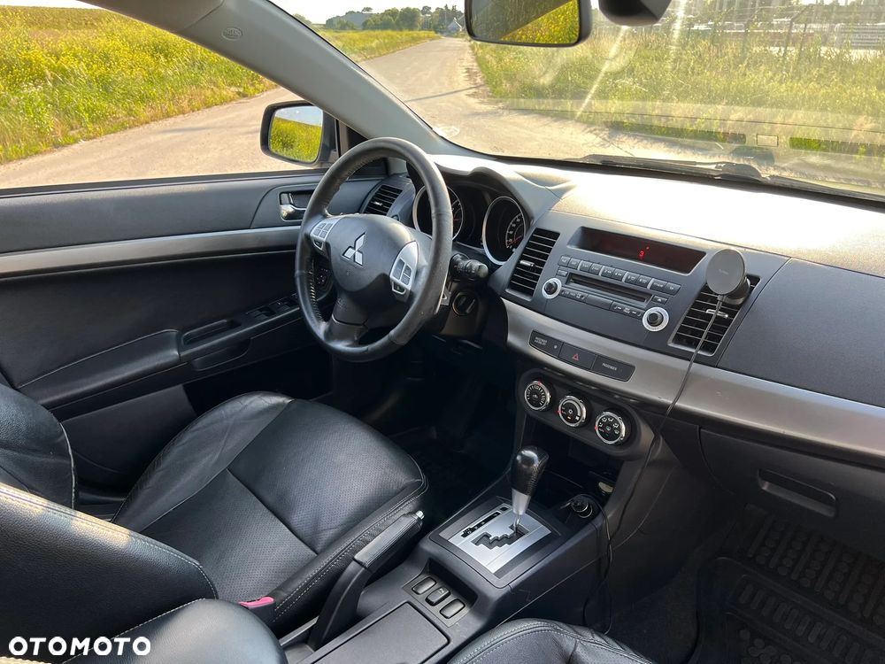Mitsubishi Lancer 1.8 Instyle CVT - 9