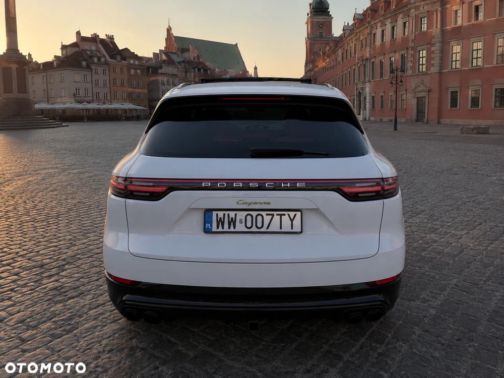 Porsche Cayenne E-Hybrid - 4