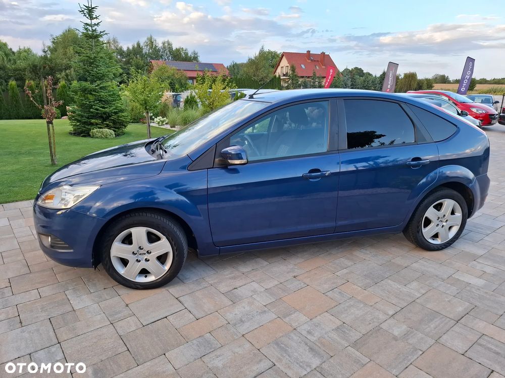 Ford Focus 1.6 16V Viva I - 11