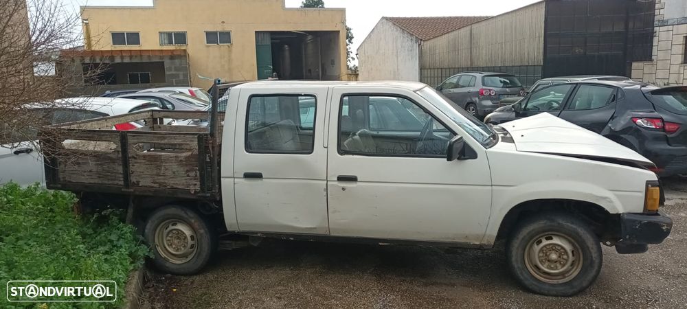 Nissan Pick Up 2.5 D CD - 6