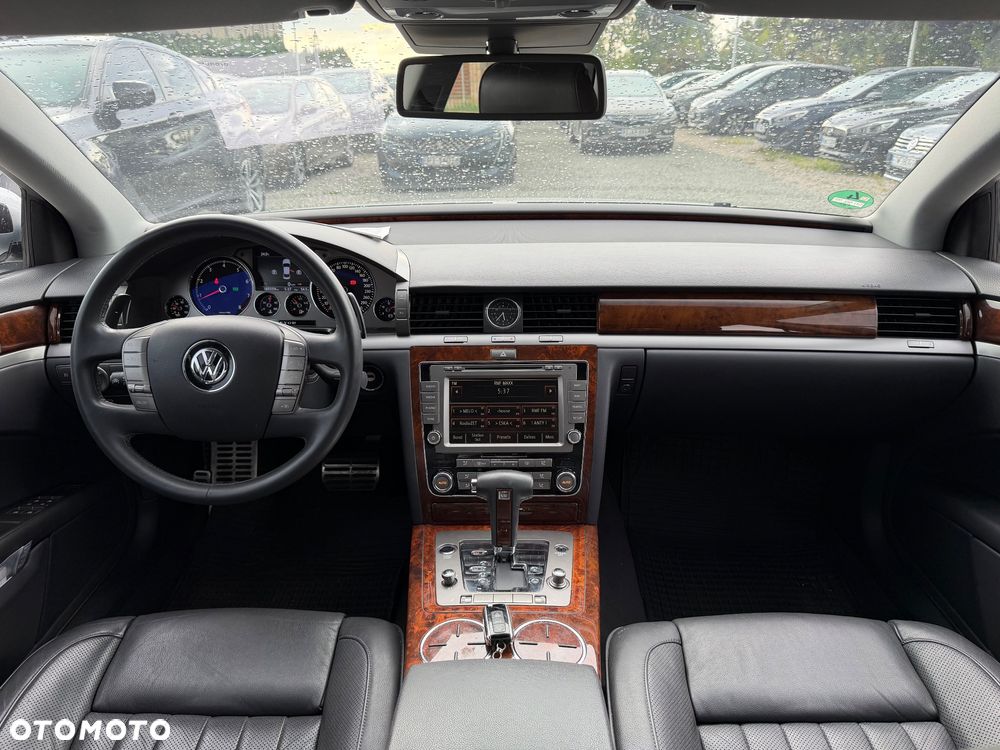 Volkswagen Phaeton 4.2 V8 4MOTION Automatik (5 Sitzer) - 27