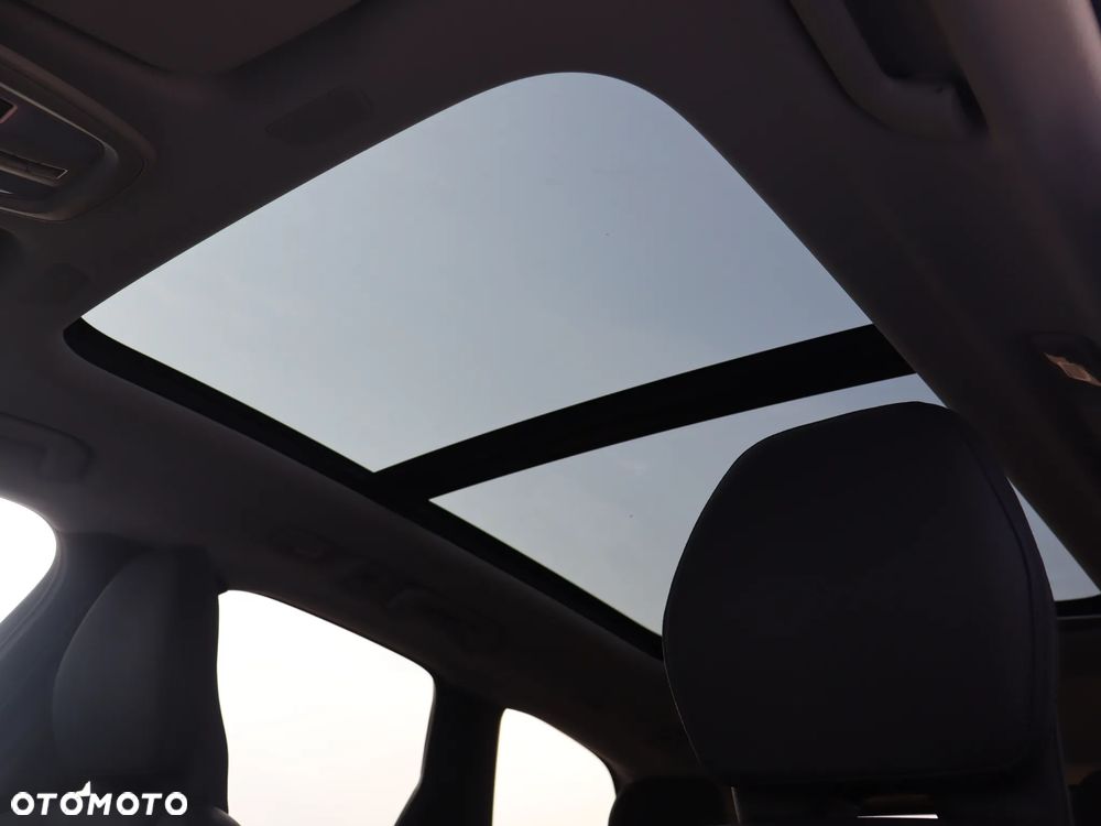 Volvo XC 60 T8 Plug-In Hybrid AWD Ultimate Dark - 22