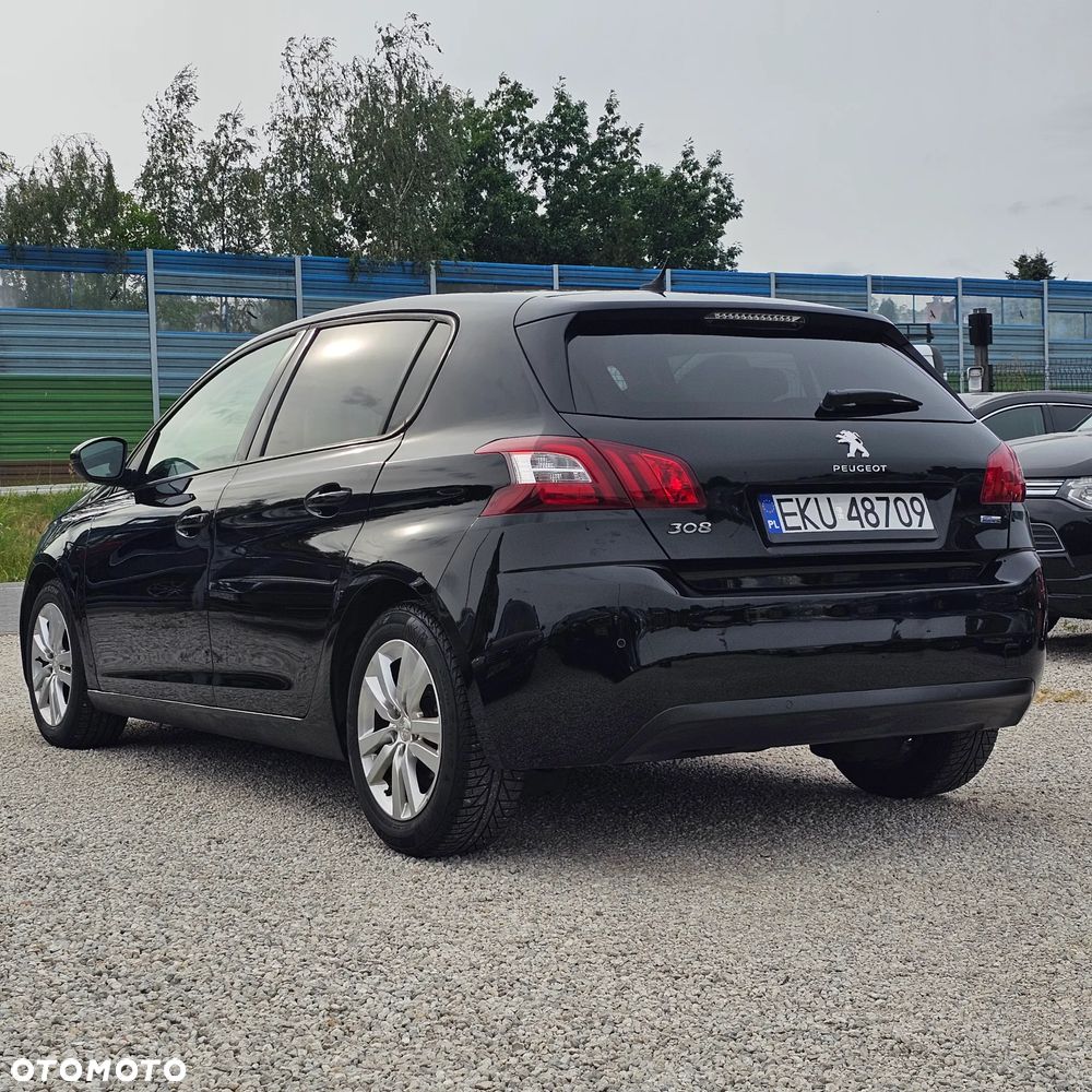 Peugeot 308 - 6