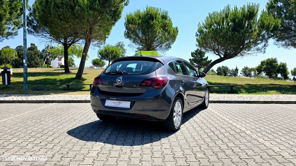 Opel Astra 1.7 CDTI Cosmo - 4