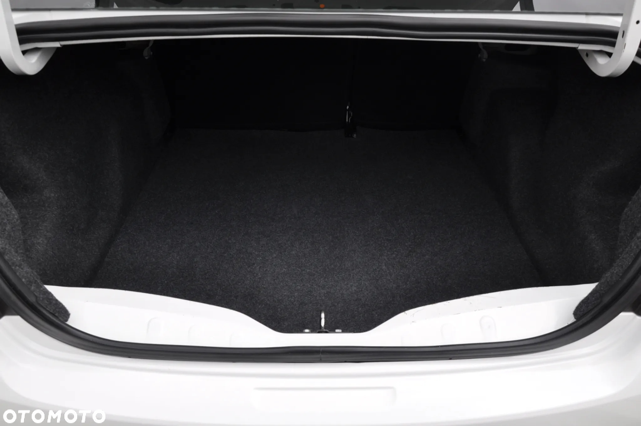 Peugeot 301 1.2 Pure Tech Access - 20