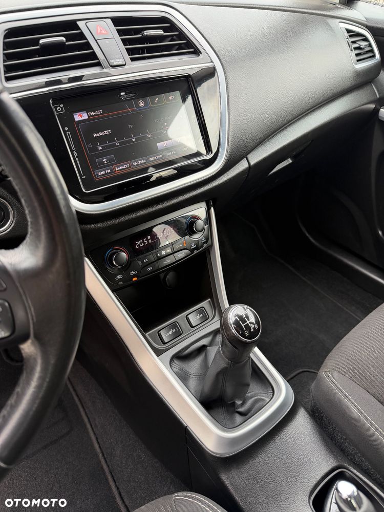 Suzuki SX4 S-Cross 1.0 T Premium - 13