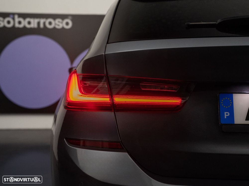 BMW 330 e Pack M Auto - 11