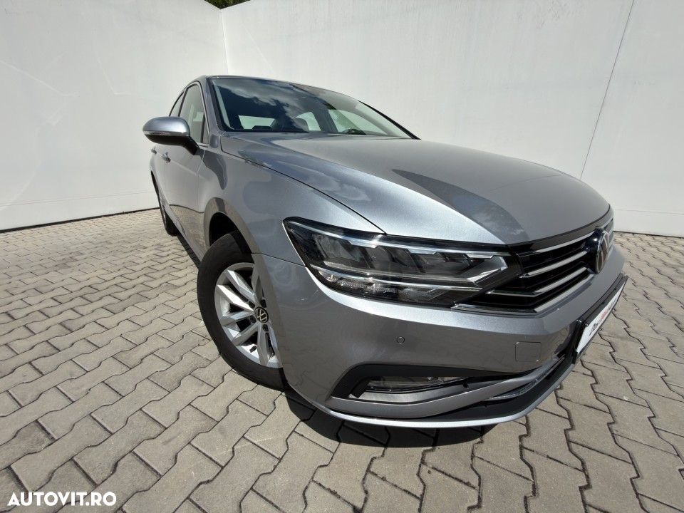 Volkswagen Passat - 5