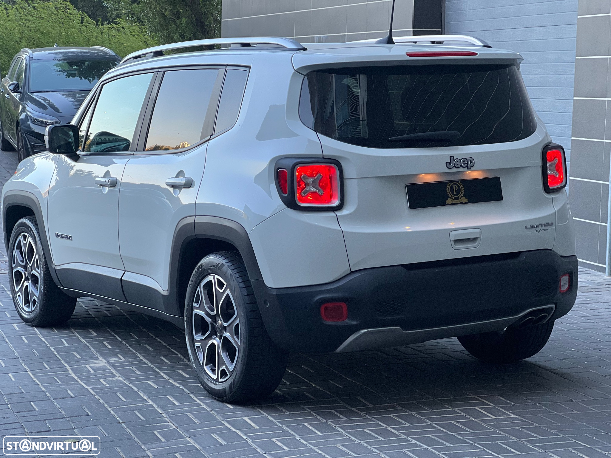 Jeep Renegade 1.6 MJD Limited S DCT - 6