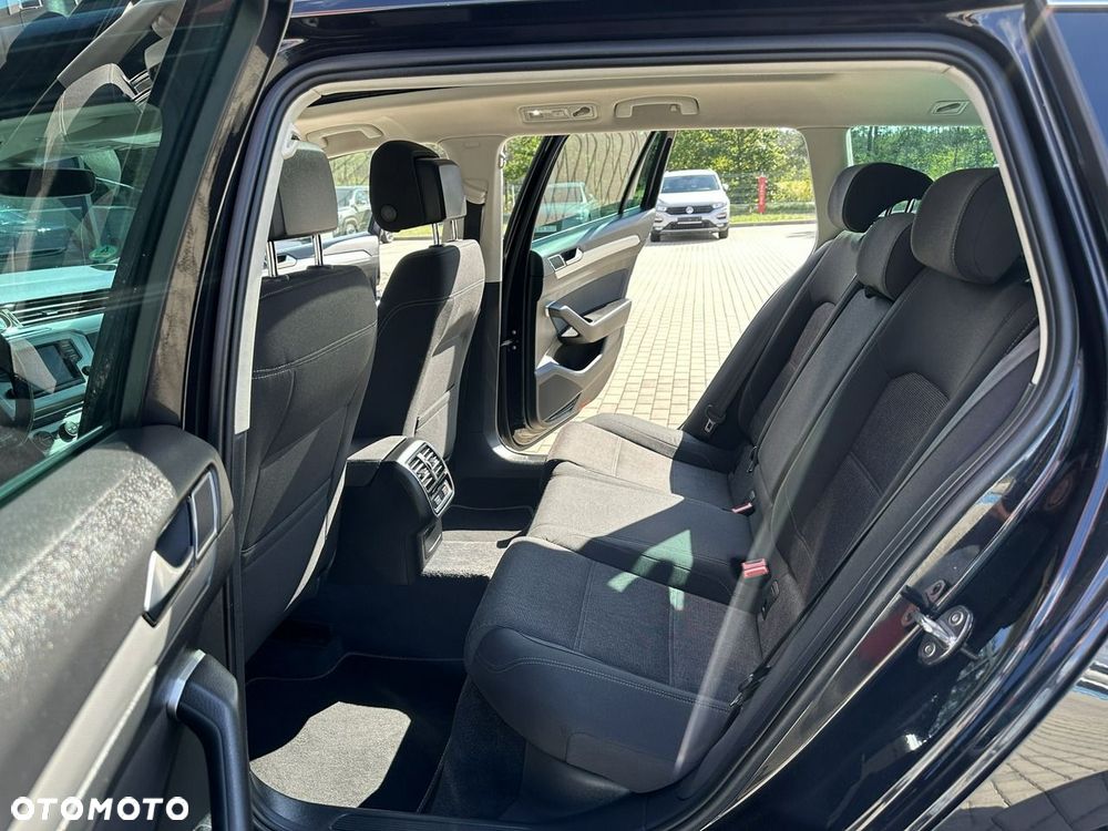 Volkswagen Passat Variant 2.0 TDI BMT Comfortline - 13