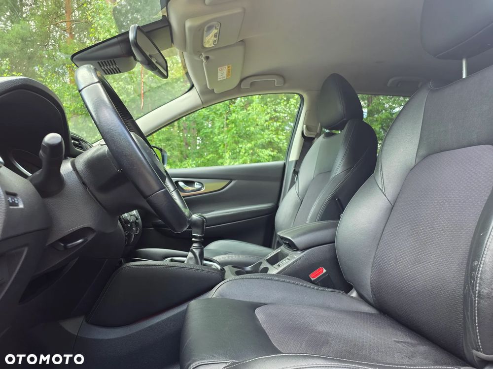 Nissan Qashqai 1.3 DIG-T Tekna+ - 17