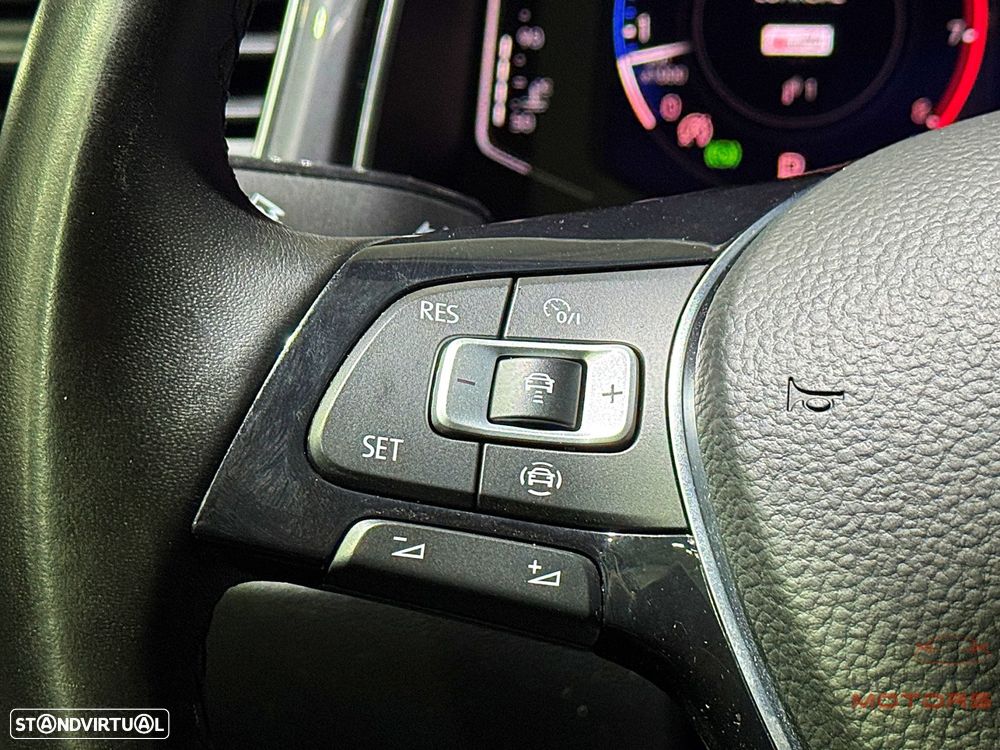 VW T-Roc 1.5 TSI Sport DSG - 23