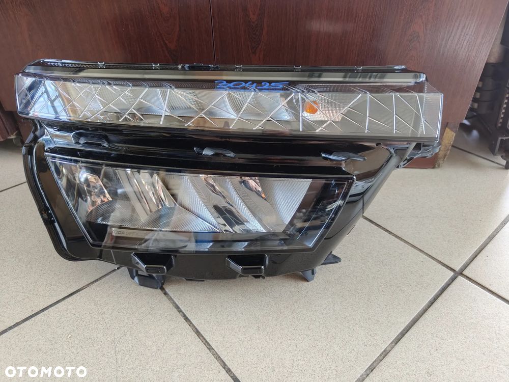 Skoda Kamiq Full Led REFLEKTOR prawy EUROPA - 1