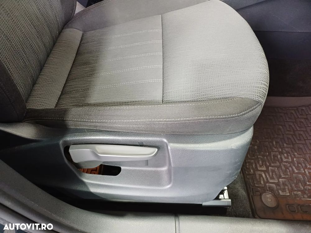 Skoda Octavia Combi Diesel 2.0 TDI DSG Style - 30