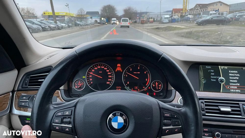 BMW Seria 5 520d - 26