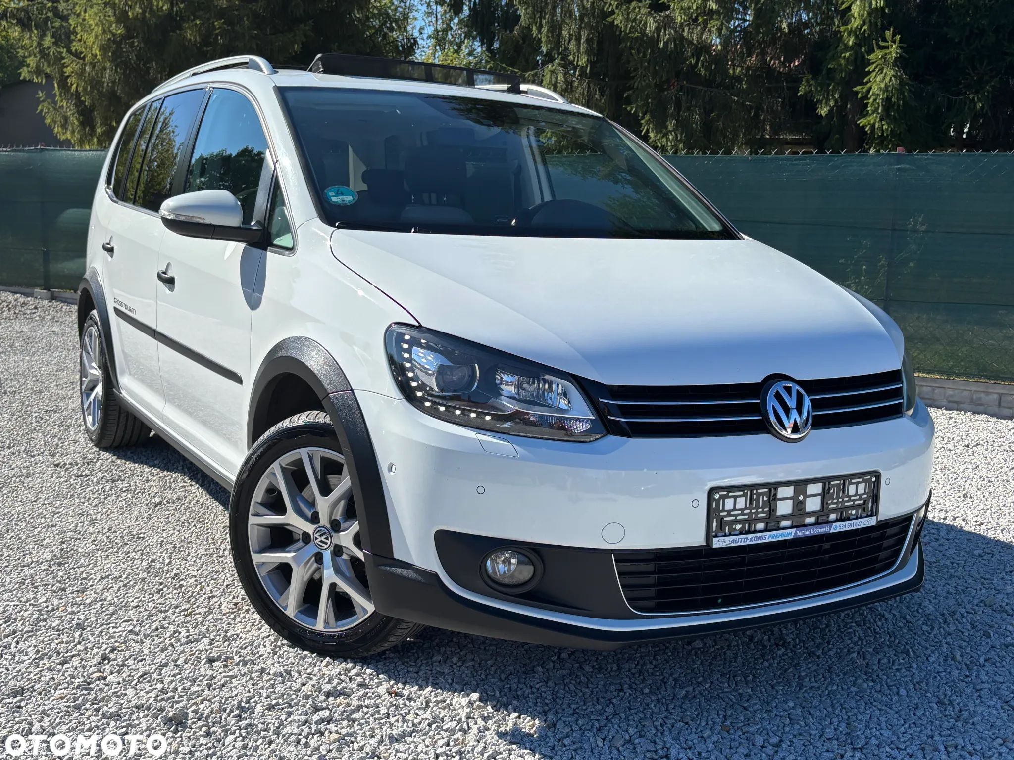 Volkswagen Touran 2.0 TDI DPF DSG Cross - 1