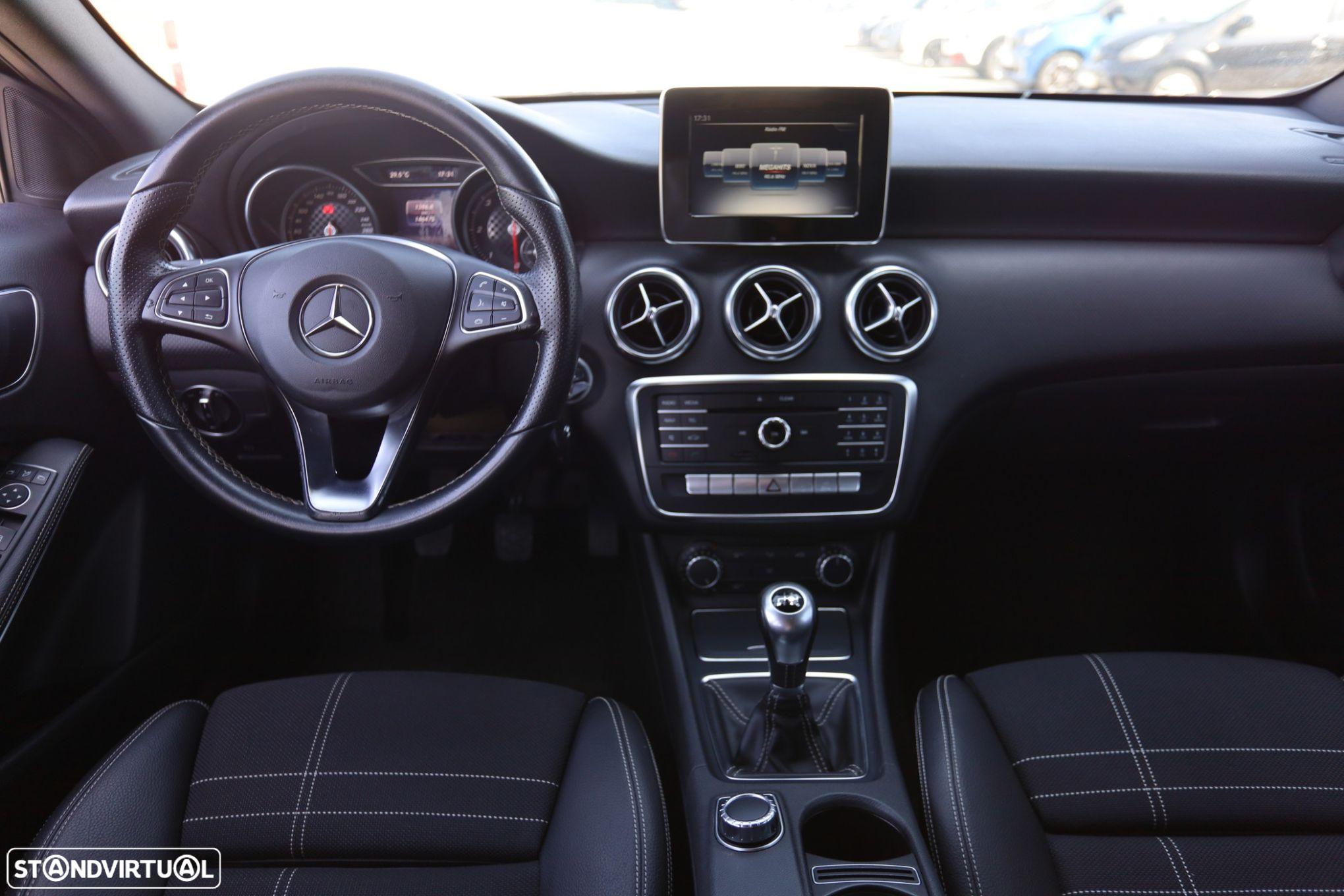 Mercedes-Benz A 180 d Urban - 16