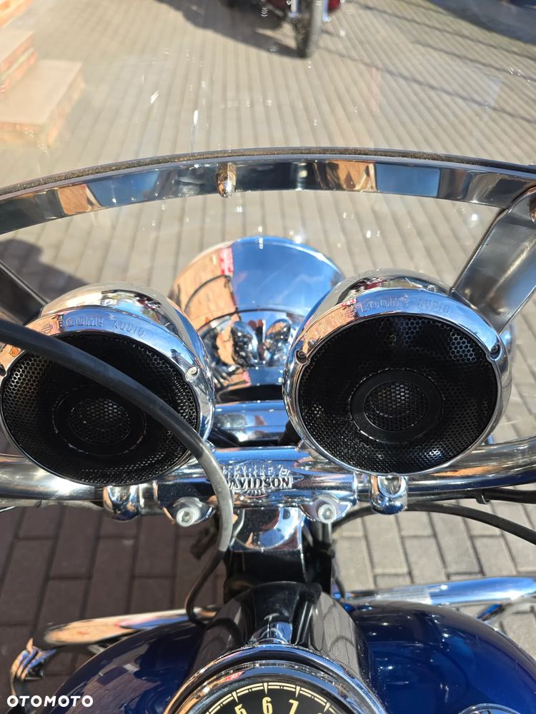 Harley-Davidson Softail Heritage Classic - 24