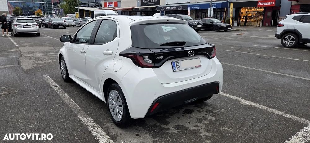Toyota Yaris 1.0 L Eco - 6