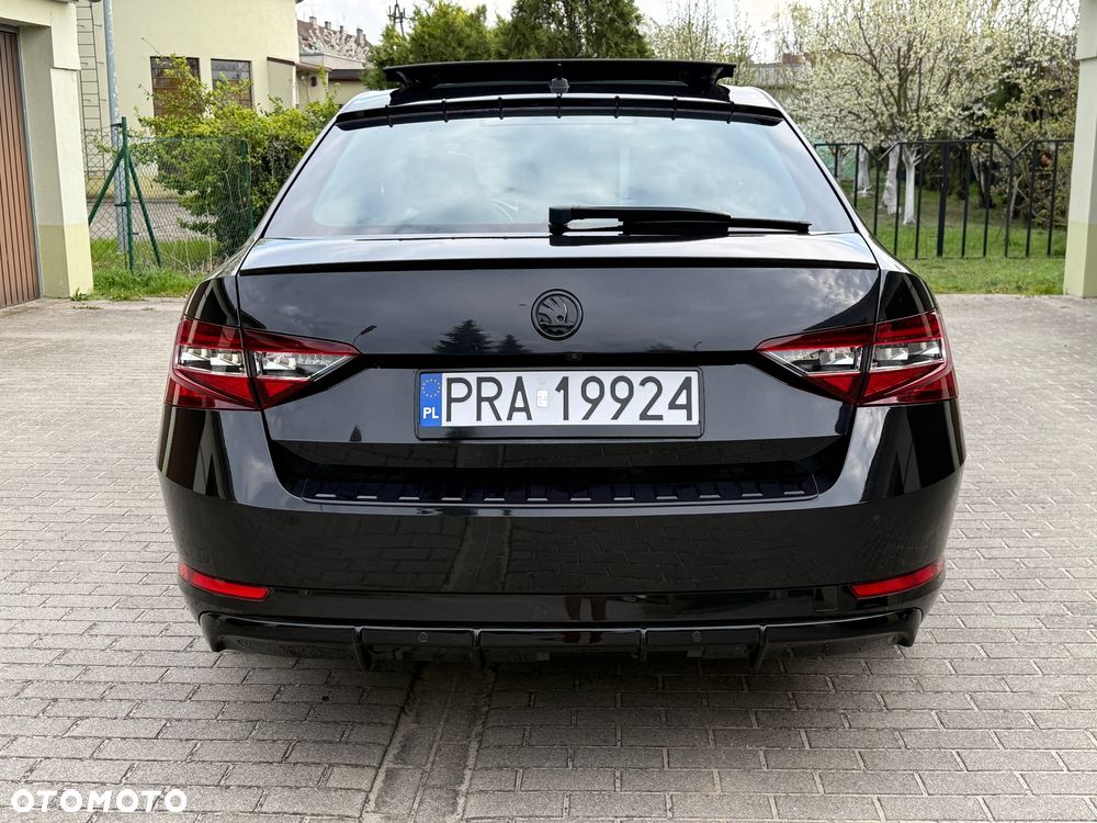 Skoda Superb 2.0 TDI Sportline DSG - 5