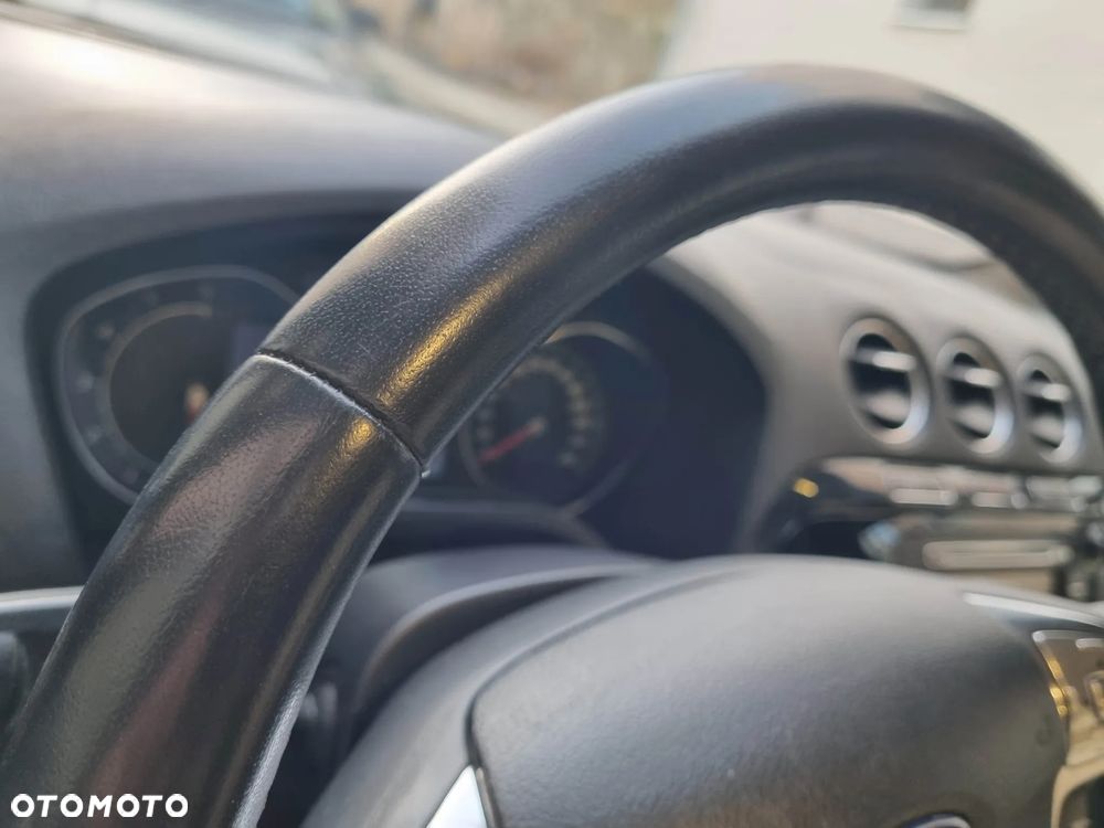 Ford S-Max - 36