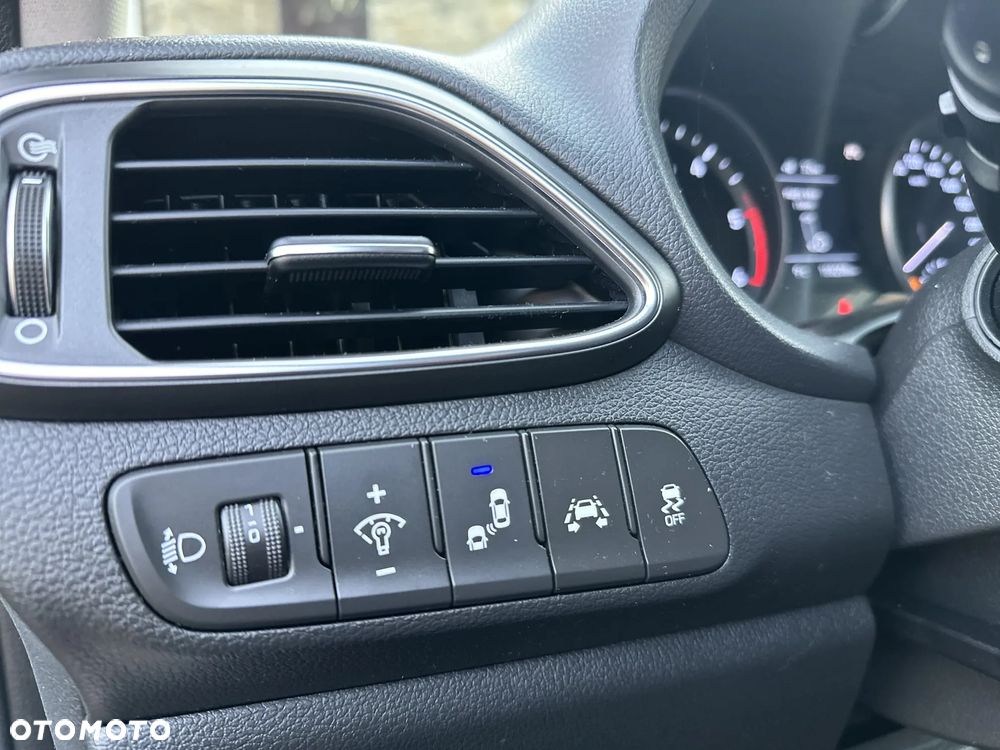 Hyundai i30 1.6 CRDI DCT Style - 26