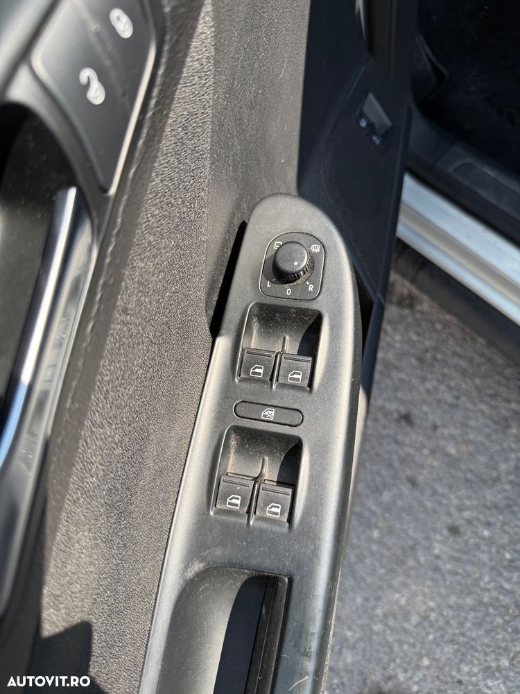 Volkswagen Passat Variant 2.0 Blue TDI SCR Comfortline - 15