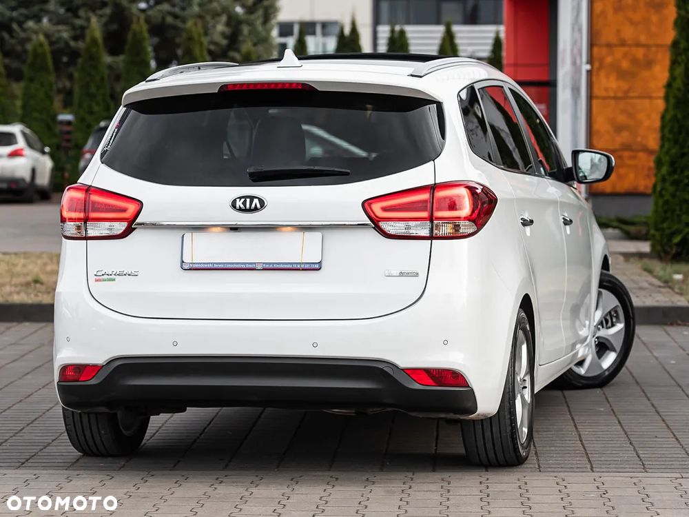 Kia Carens 1.7 CRDi L DCT - 12
