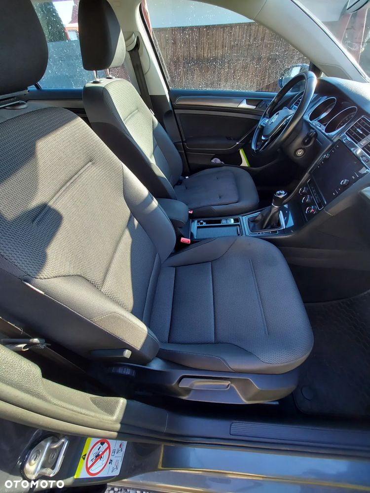 Volkswagen Golf 1.4 TSI BMT Comfortline - 18