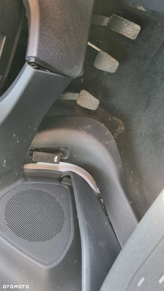Ford Puma 1.0 EcoBoost Hybrid TITANIUM - 28