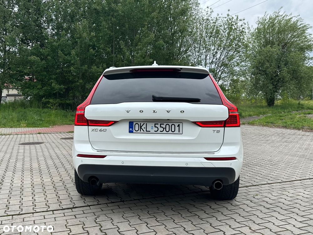 Volvo XC 60 T5 Momentum Pro - 8