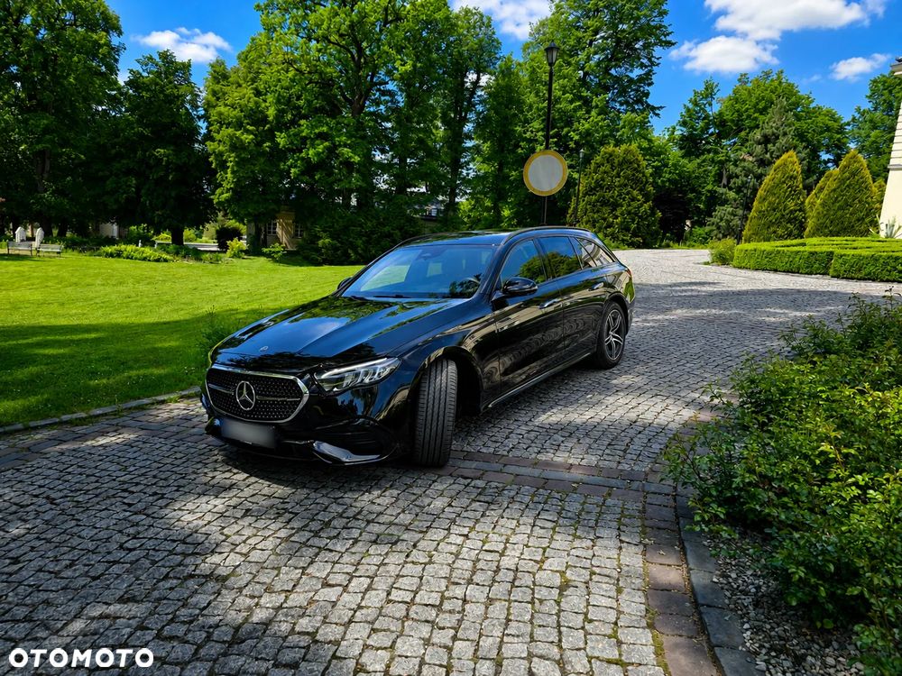 Mercedes-Benz Klasa E 220 d 4Matic 9G-TRONIC Edition AMG Line - 4