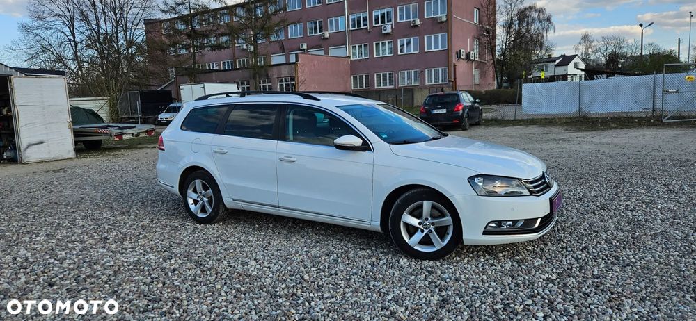 Volkswagen Passat 2.0 TDI Highline - 11