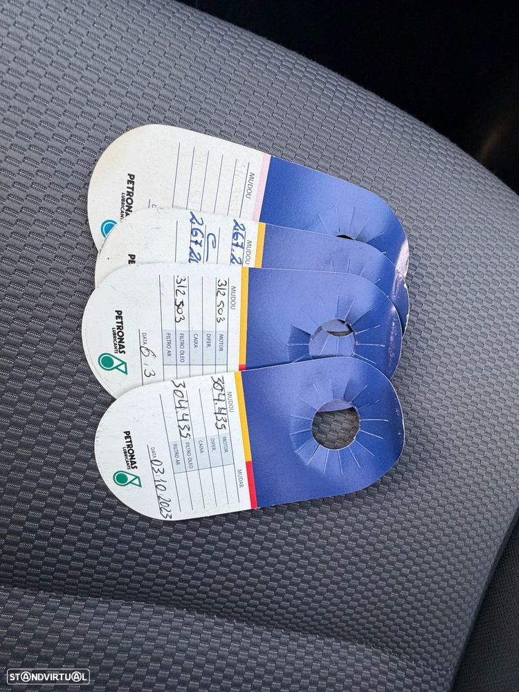 Mazda 5 MZR-CD 2.0 Exclusive - 31