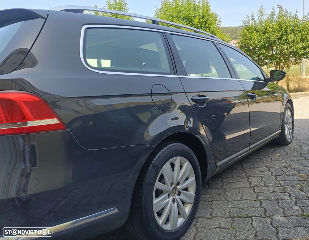 VW Passat Variant 1.6 TDI BlueMotion Comfortline - 8