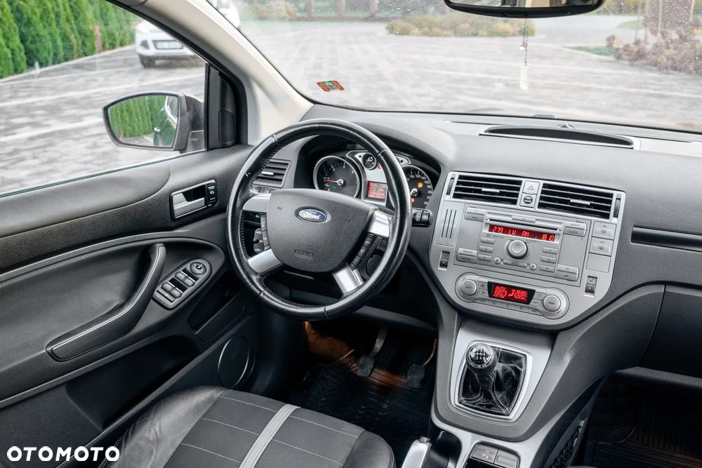Ford Kuga 2.0 TDCi 4x4 Titanium - 35