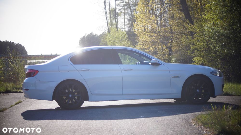 BMW Seria 5 520d - 4
