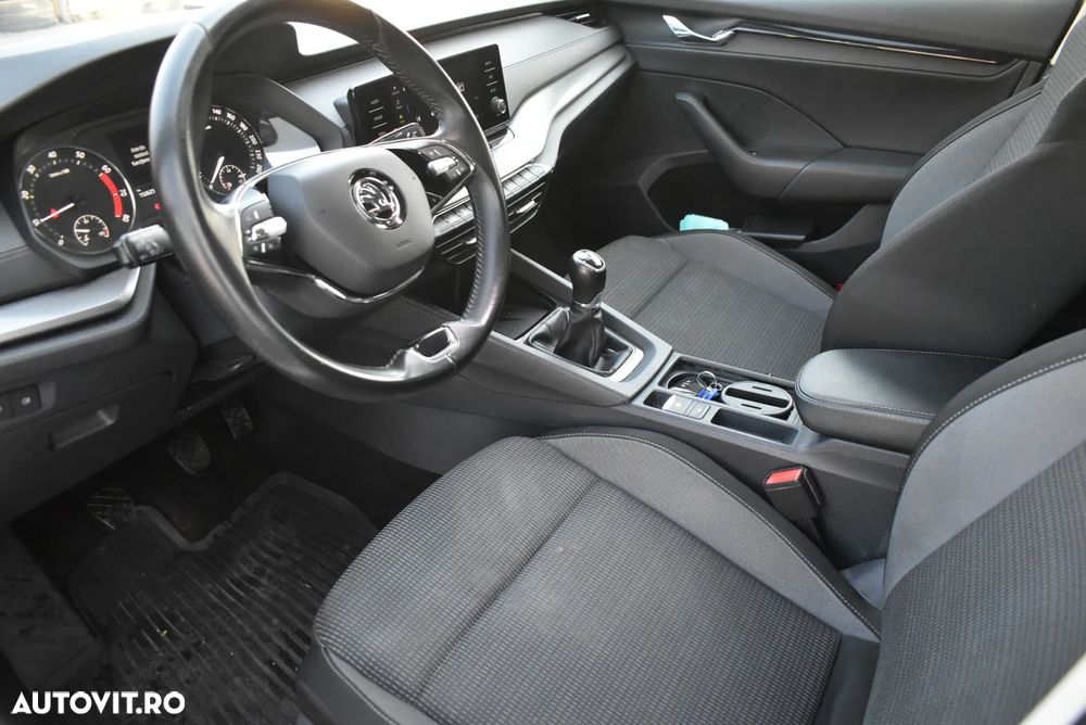 Skoda Octavia 1.5 TSI Ambition - 12