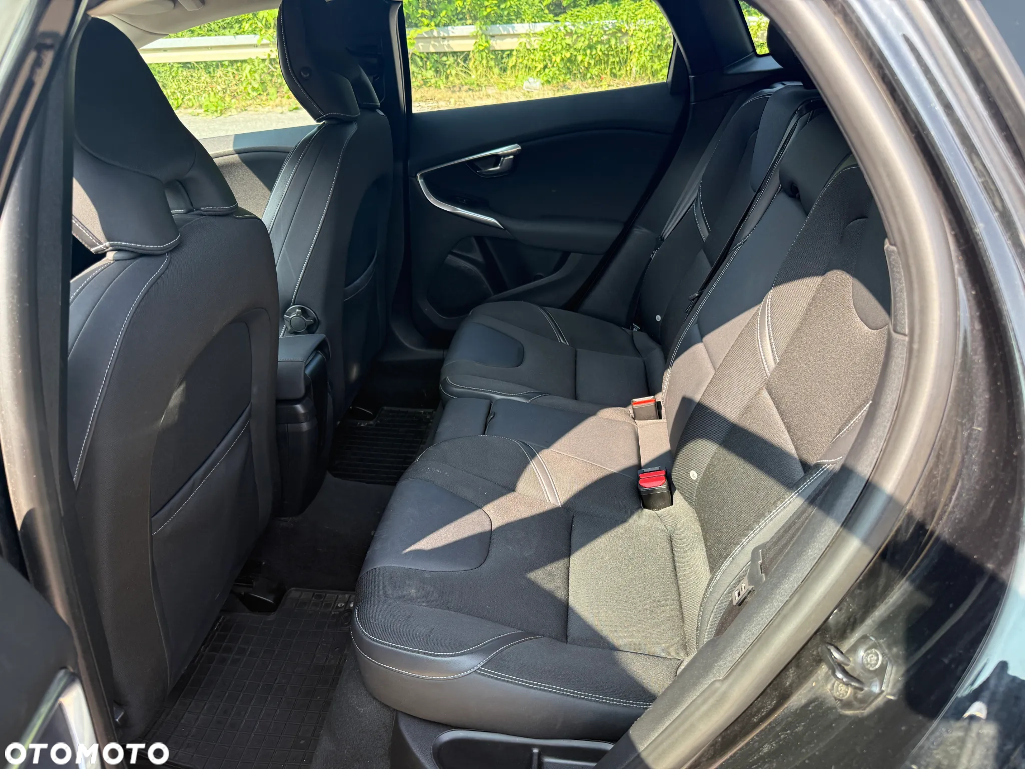Volvo V40 D2 Summum - 9