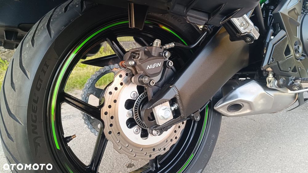 Kawasaki Versys 650 - 14