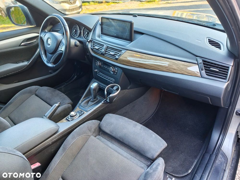 BMW X1 sDrive20d - 12