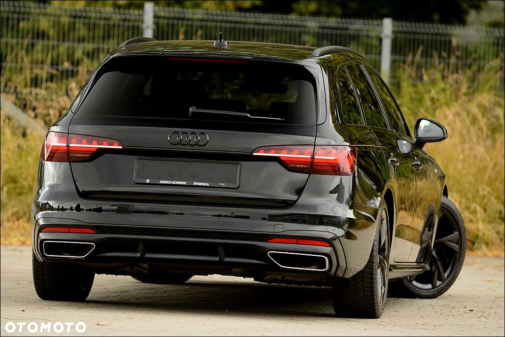 Audi A4 Avant 35 TFSI S tronic S line - 5
